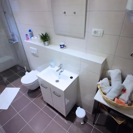 Bo-st-ir Apartment Povile